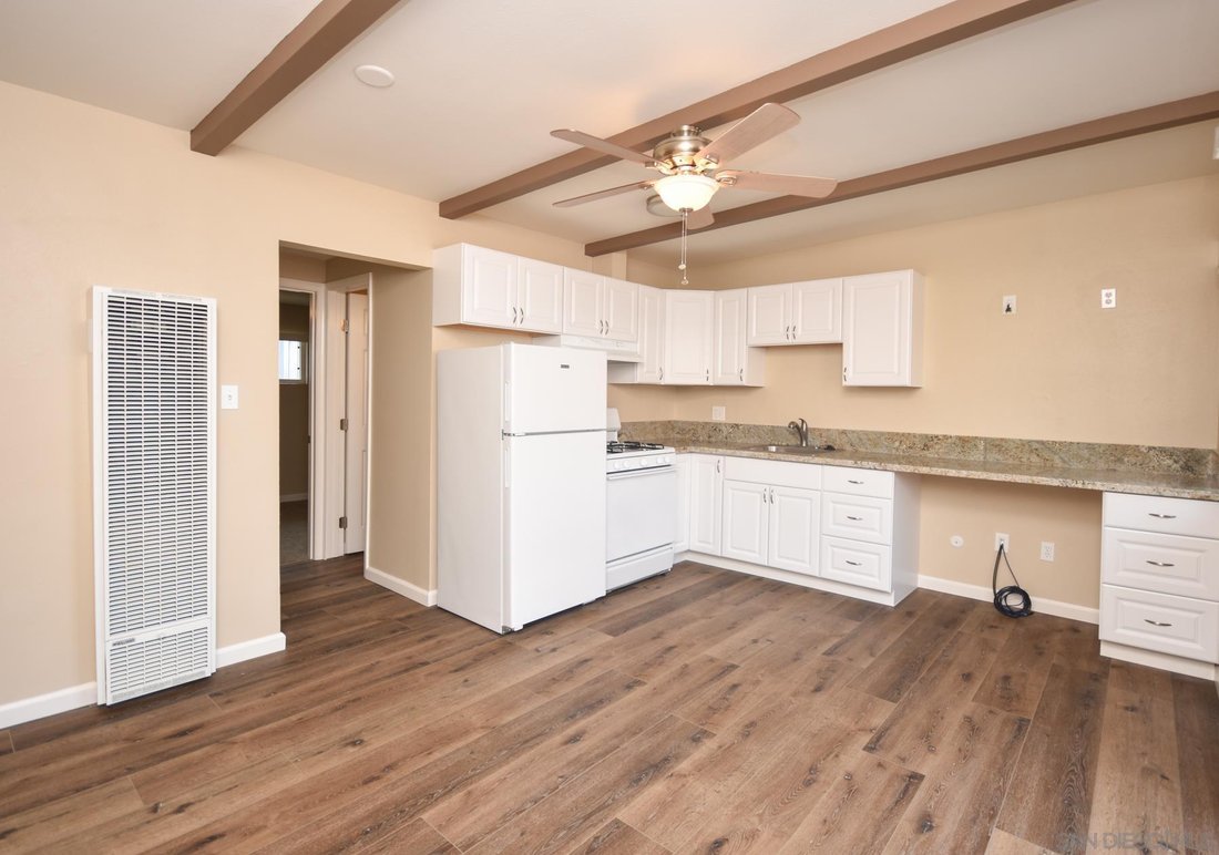 Carlsbad, California, United States 5 - 16522498