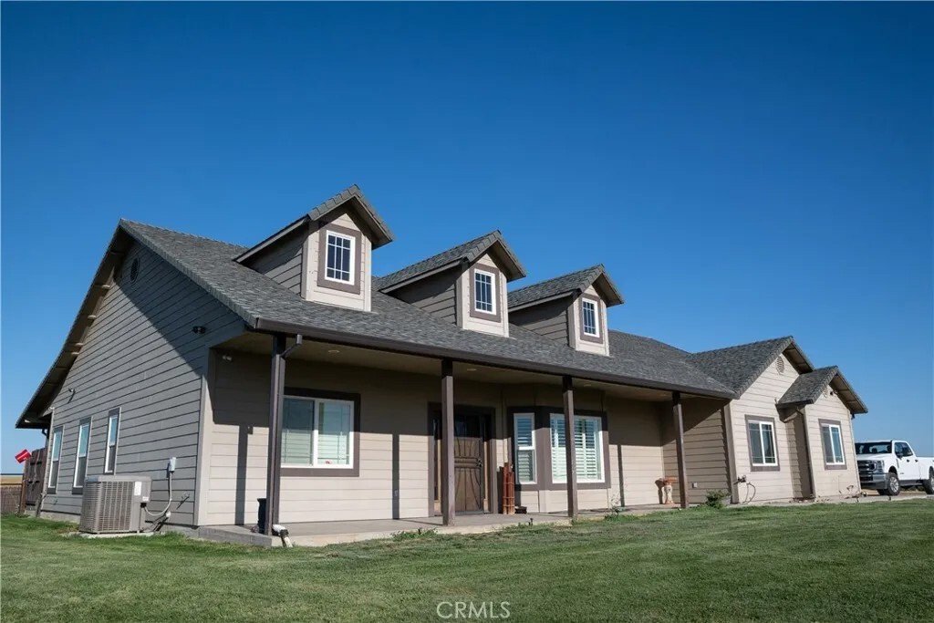 House in Orland, California, United States 3 - 16525768