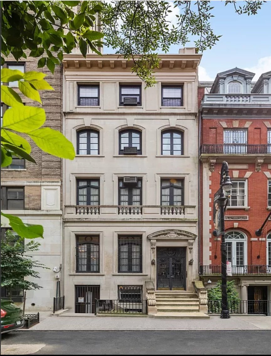 Gilded Age Townhouse In Ideal Upper East In New York, New York