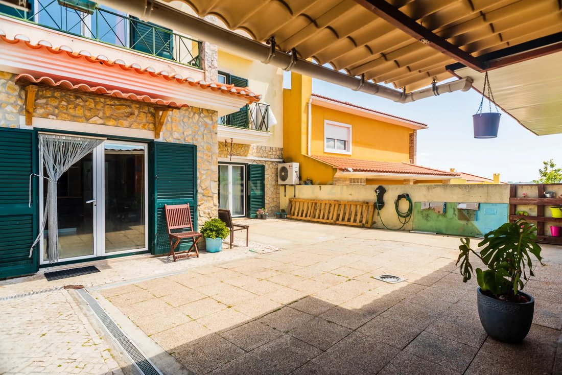 Villa in Loures, Lisbon, Portugal 2 - 16529765