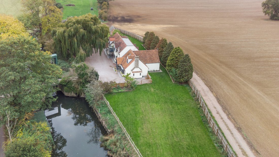 House in Great Doddington, England 1 - 16529349