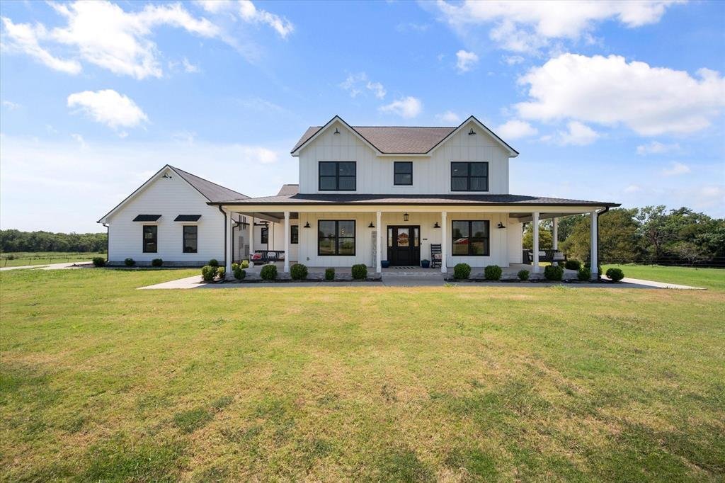 House in Waxahachie, Texas, United States 1 - 16516584