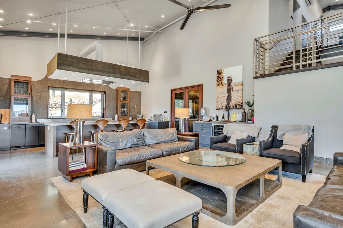 Clearlake Oaks, California, United States 3 - 15077065
