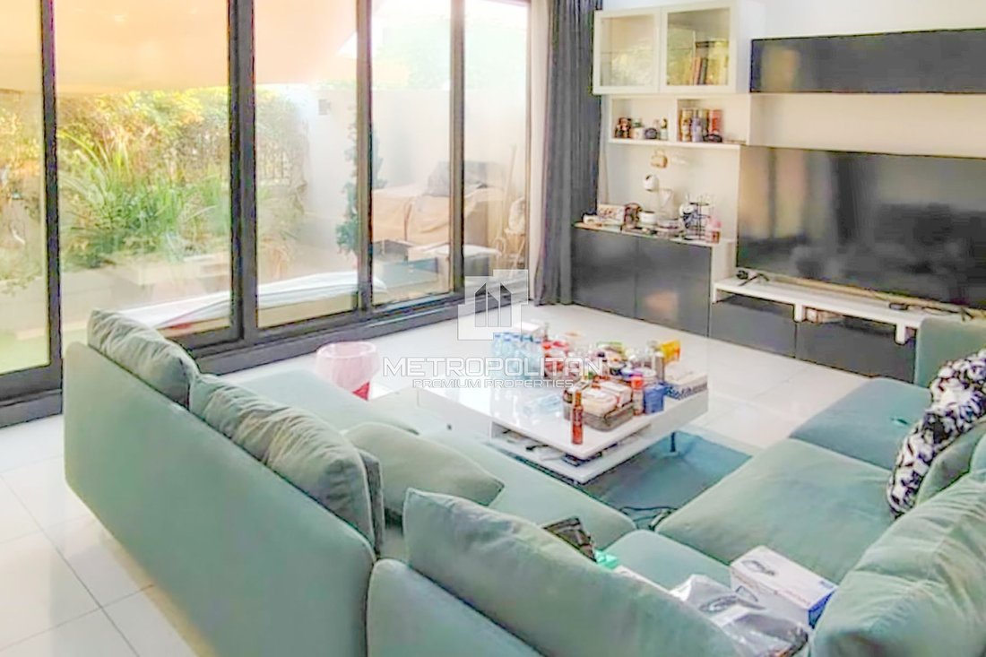 Villa in Jebel Ali Village, Dubai, United Arab Emirates 1 - 16523314