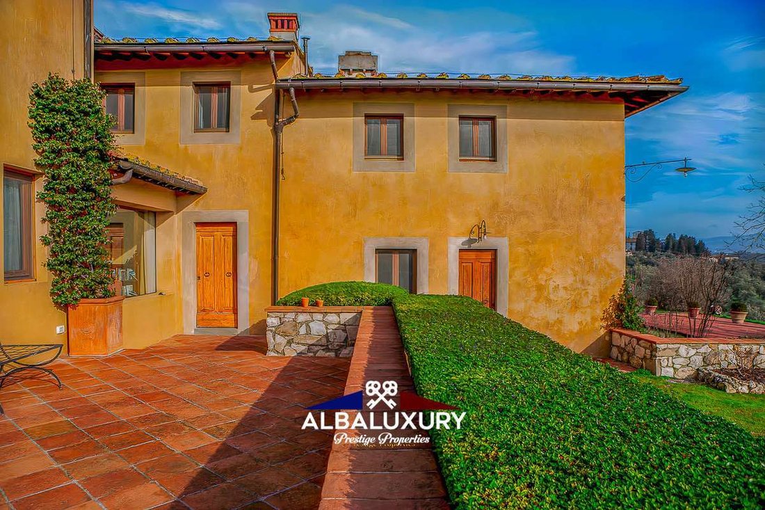 Villa in Rignano sull'Arno, Tuscany, Italy 5 - 15398674