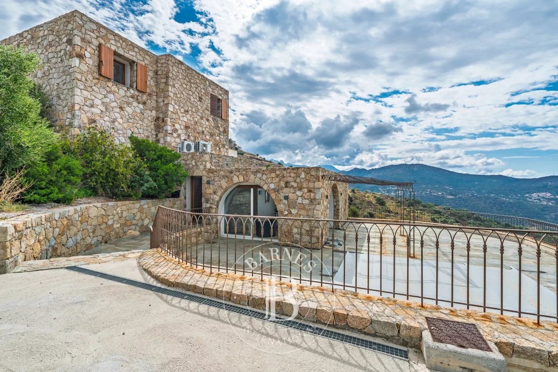 Villa in L'Île-Rousse, Corsica, France 1 - 16529118