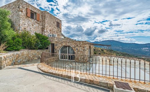 Villa in L'Île-Rousse, Corsica, France 1