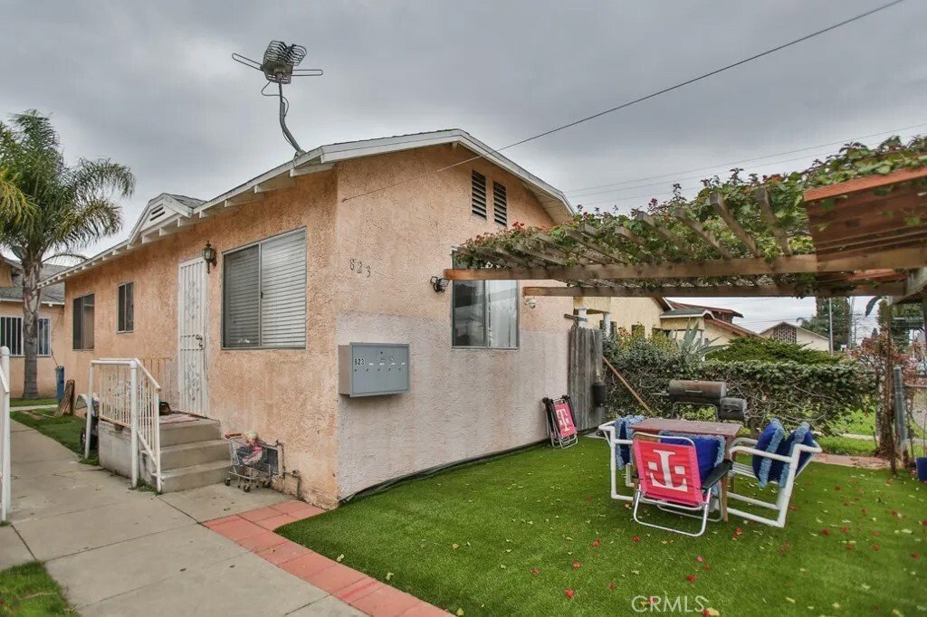Los Angeles, California, United States 4 - 16522124