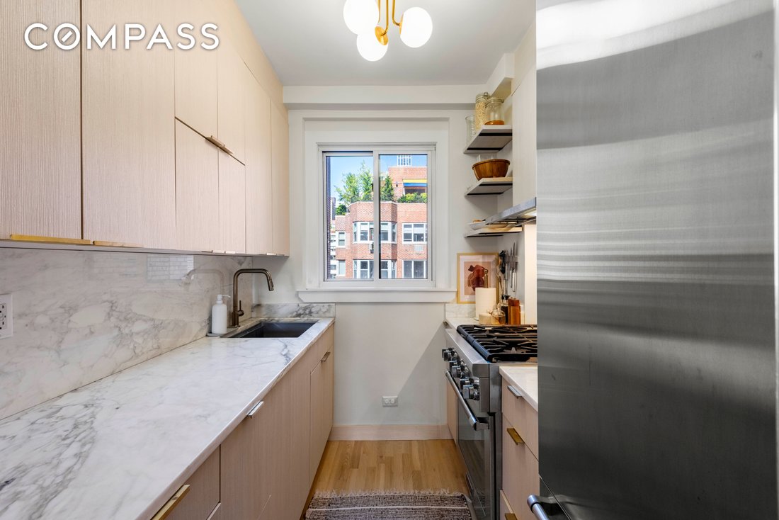 Co Op in New York, New York, United States 4 - 16517337