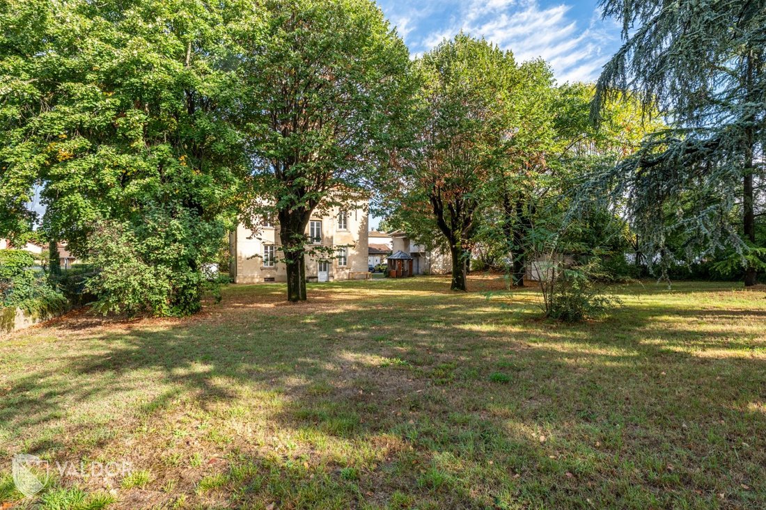 House in Sathonay-Camp, Auvergne-Rhône-Alpes, France 5 - 16528939