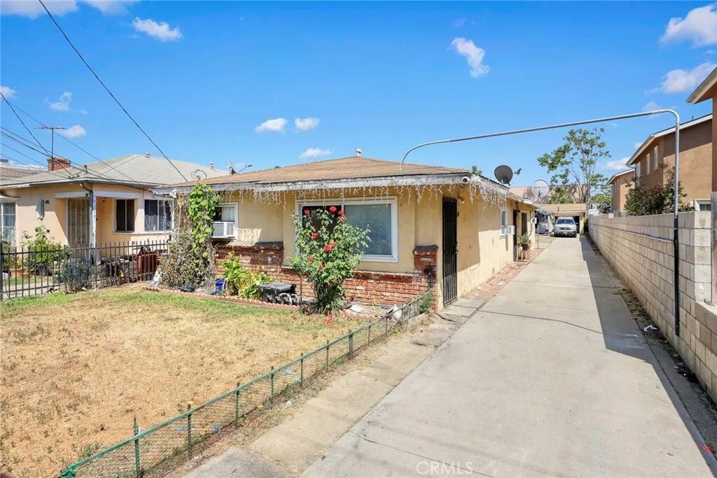 Montebello, California, United States 4 - 16521577