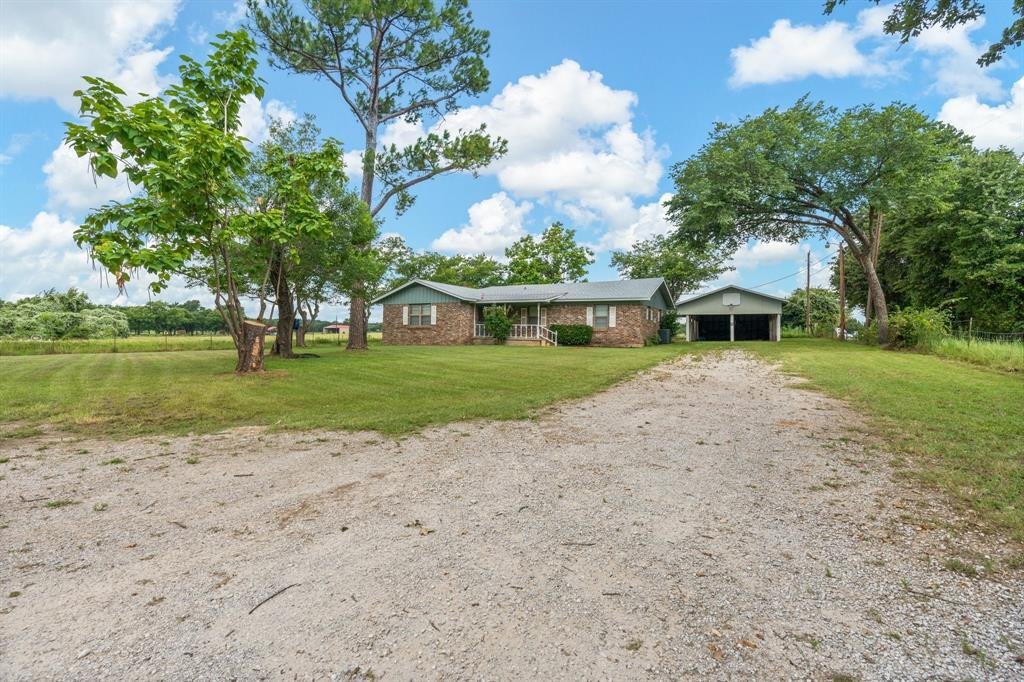 House in Cleburne, Texas, United States 4 - 16516541