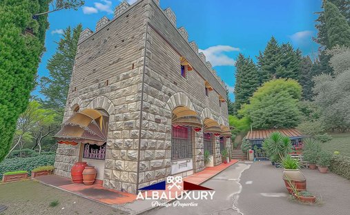 Chateau in Florence, Tuscany, Italy 1