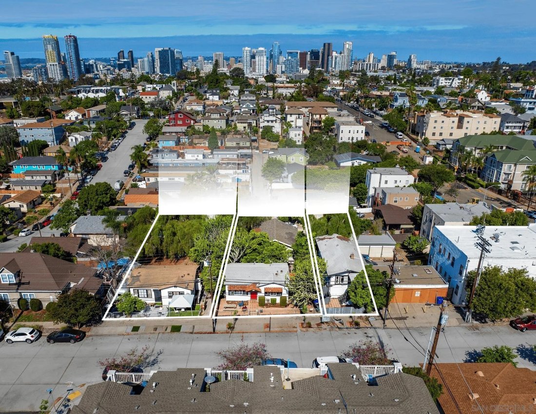 San Diego, California, United States 3 - 16518709