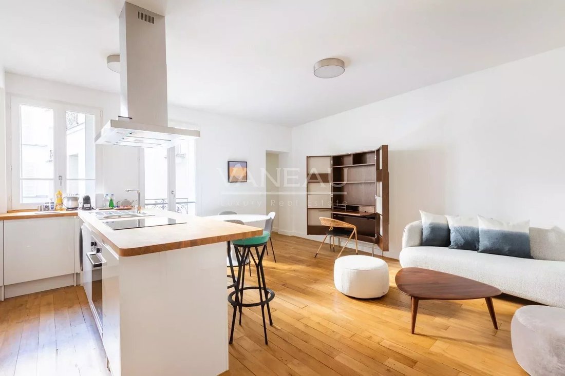 Apartment in Gros Caillou, Paris 7e Arrondissement, Paris 2 - 16529046