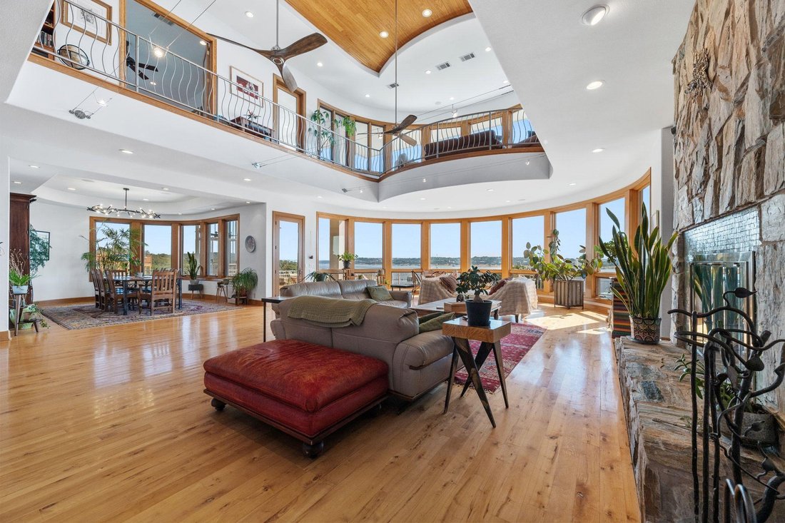 House in Spicewood, Texas, United States 4 - 16530259