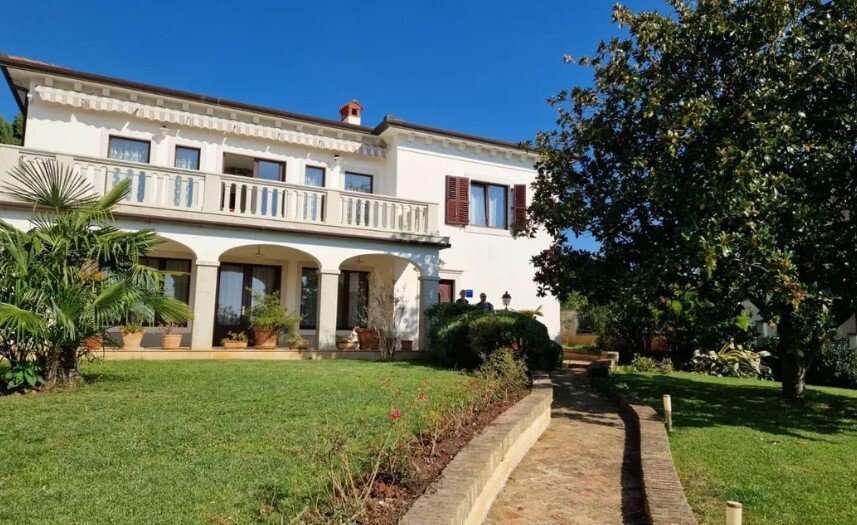 Villa in Umag, Istria County, Croatia 3 - 16529815