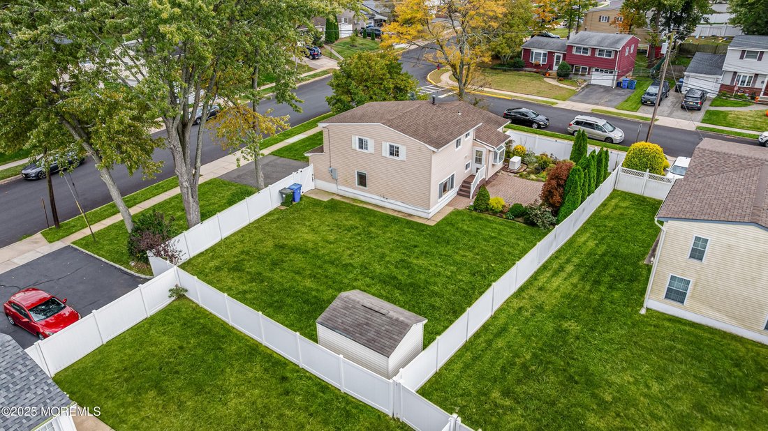 House in Old Bridge Township, New Jersey, United States 5 - 16530614