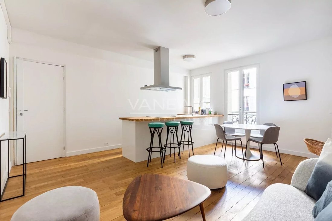 Apartment in Gros Caillou, Paris 7e Arrondissement, Paris 1 - 16529046