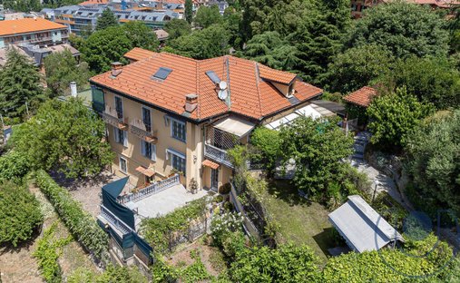 House in Cavoretto, Turin, Italy 1