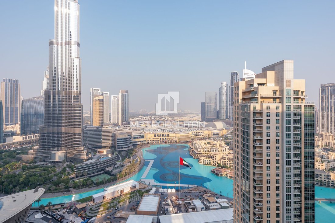 Apartment in Burj Khalifa Lake, Downtown Dubai, Dubai 1 - 16522718
