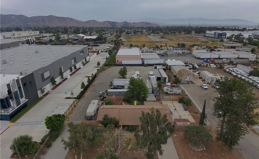 House in Fontana, California, United States 1