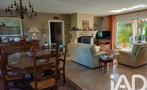 Léognan Xviiith Century Castle Annex Park Swimming Pool Tennis