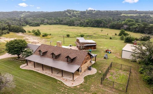 House in Bluff Dale, Texas, United States 1