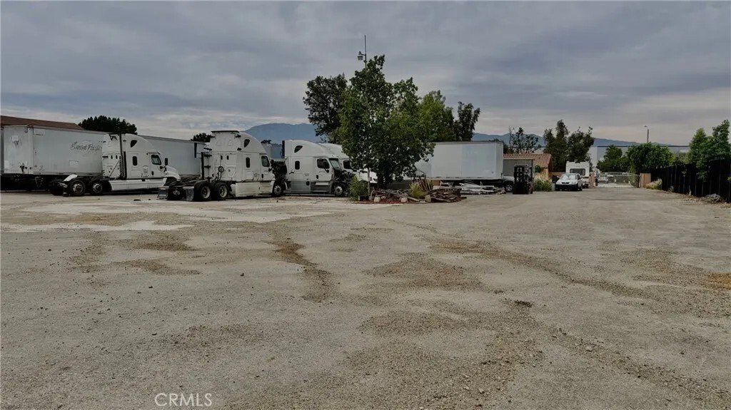 House in Fontana, California, United States 5 - 16524255