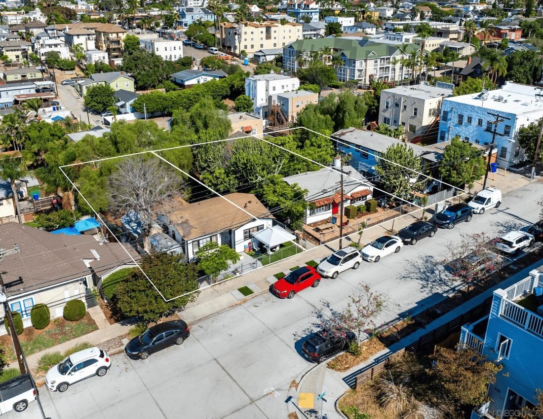 San Diego, California, United States 2 - 16518709