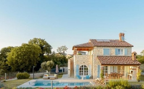 Villa in Sveti Lovrec Pazenaticki, Istria County, Croatia 1