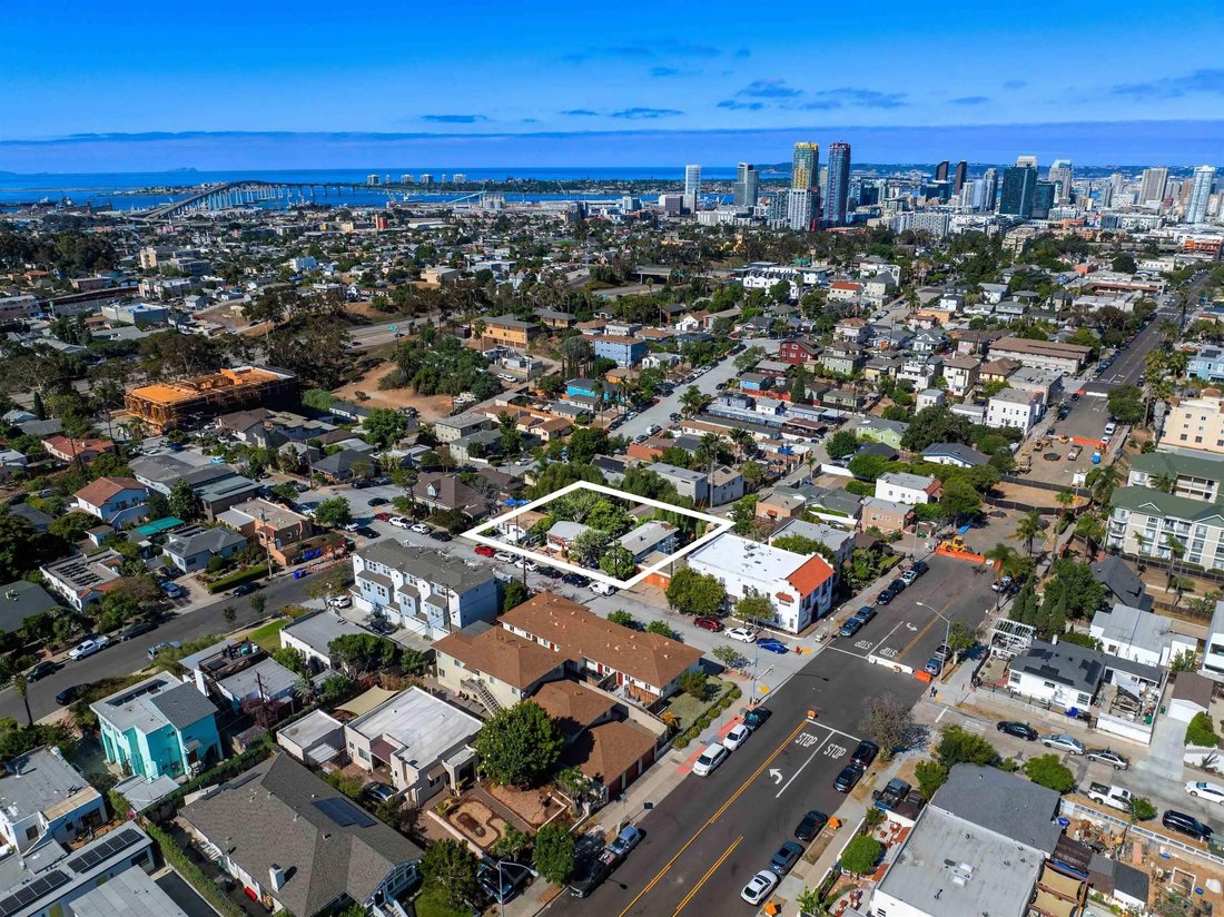 San Diego, California, United States 5 - 16518709