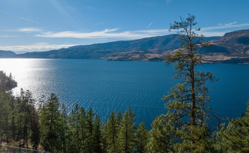 Terrain à Kelowna, Colombie-Britannique, Canada 1