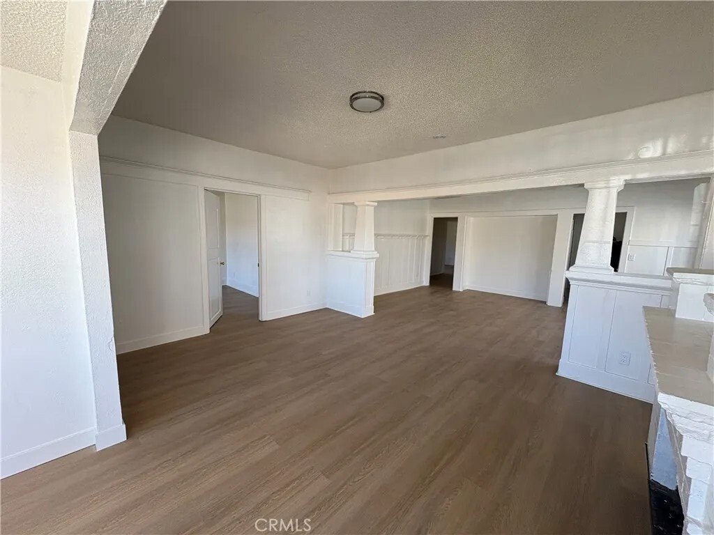 Los Angeles, California, United States 3 - 16524871