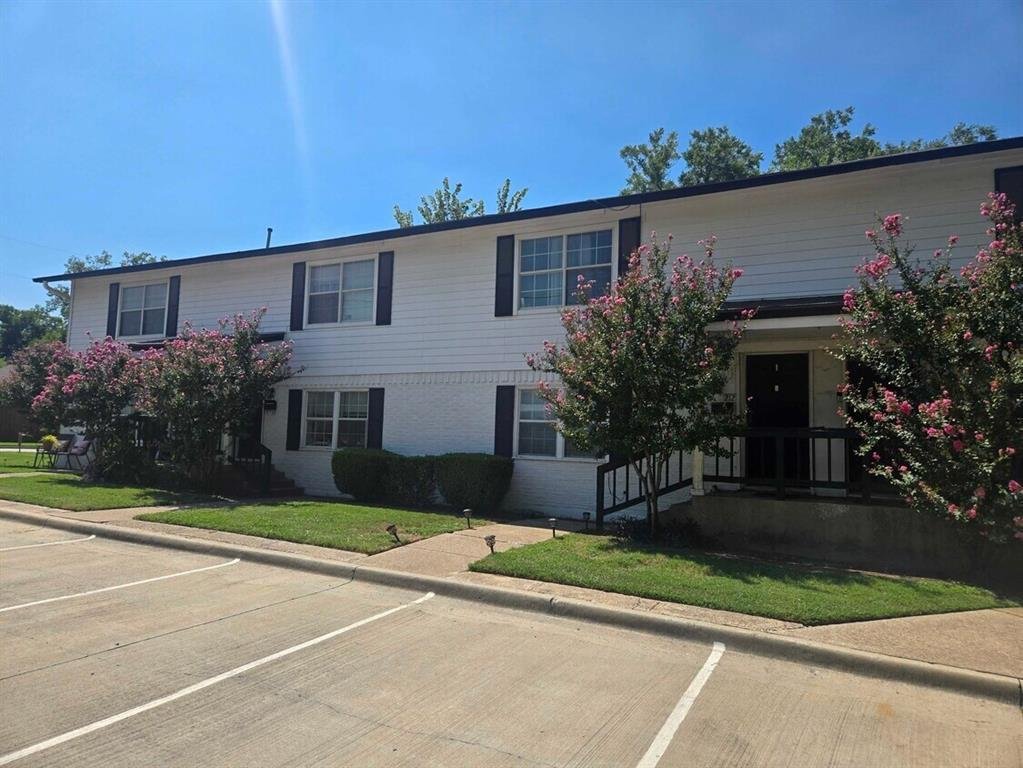 Flower Mound, Texas, United States 1 - 16516109