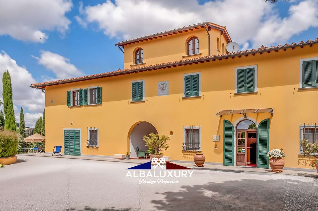 Villa in Center, Cerreto Guidi, Tuscany 2 - 15347443