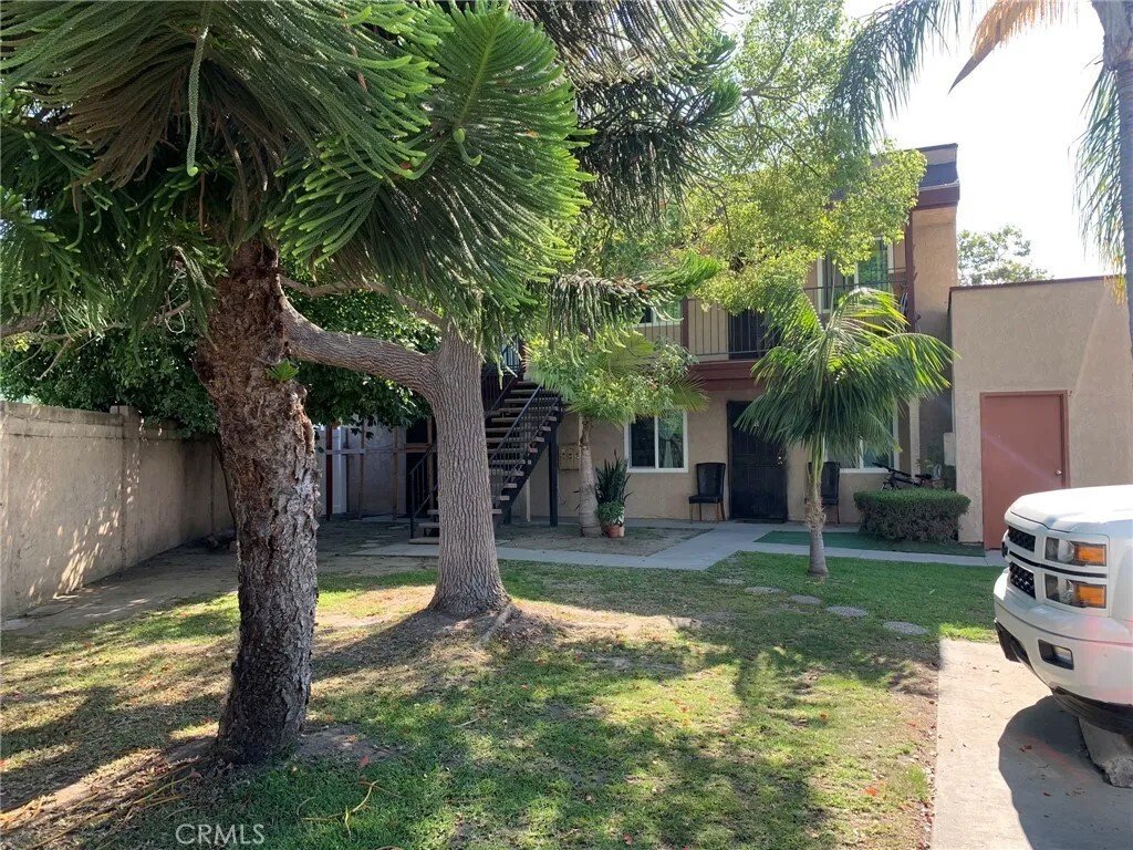 Orange, California, United States 4 - 16525997