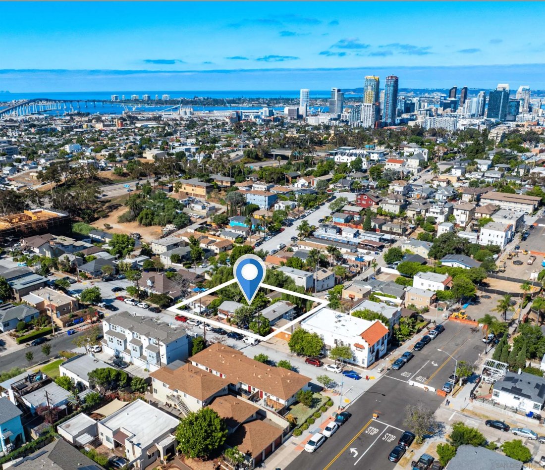 San Diego, California, United States 1 - 16518709