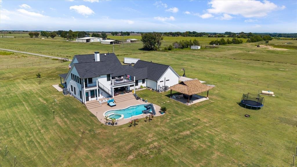 House in Waxahachie, Texas, United States 4 - 16516584