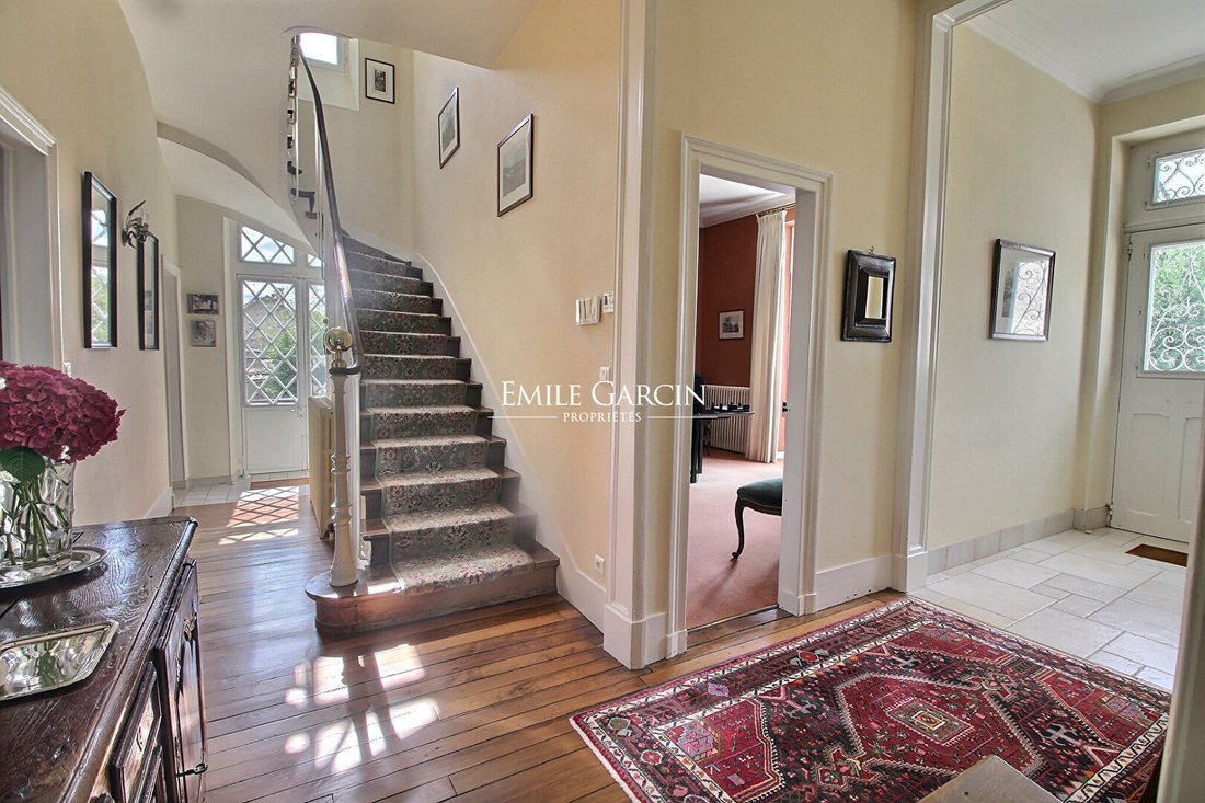 Villa in Blandy, Ile-de-France, France 2 - 16530886