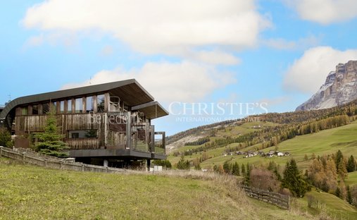 Chalet in La Villa, Trentino-South Tyrol, Italy 1