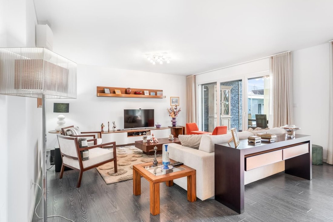 Apartment in Parede, Lisbon, Portugal 2 - 16469038