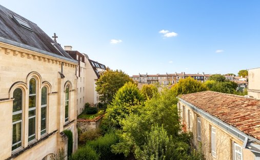 Apartment in Hôtel de Ville-Quinconce-Saint Seurin-Fondaudège, Bordeaux, France 1