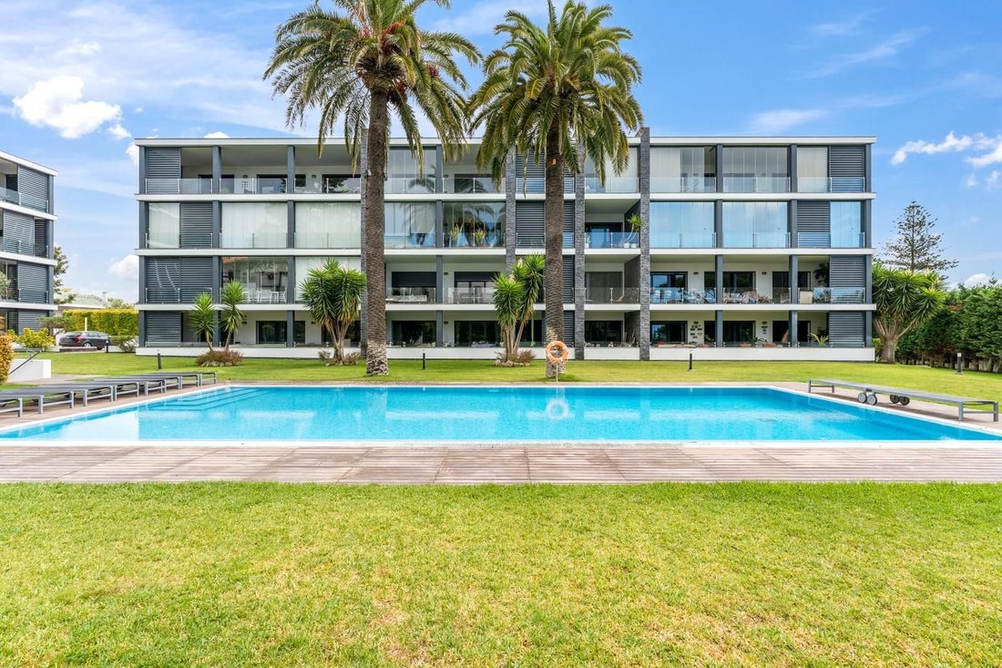 Apartment in Parede, Lisbon, Portugal 1 - 16469038