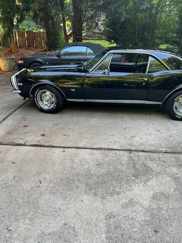 Coupe in Glendale, United States 5 - 16531128
