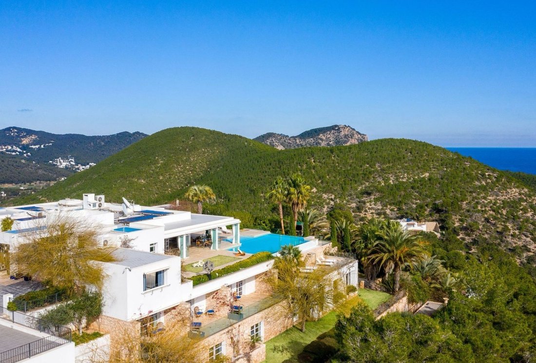 Villa in Roca Llisa, Santa Eularia des Riu, Balearic Islands 1 - 16531000