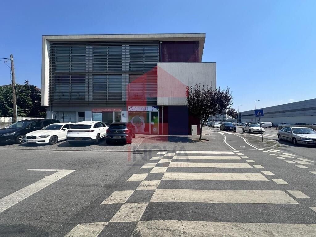 Altro a Valbom (Sao Pedro), Passo e Valbom (Sao Martinho), Braga, Portogallo 1 - 12912923