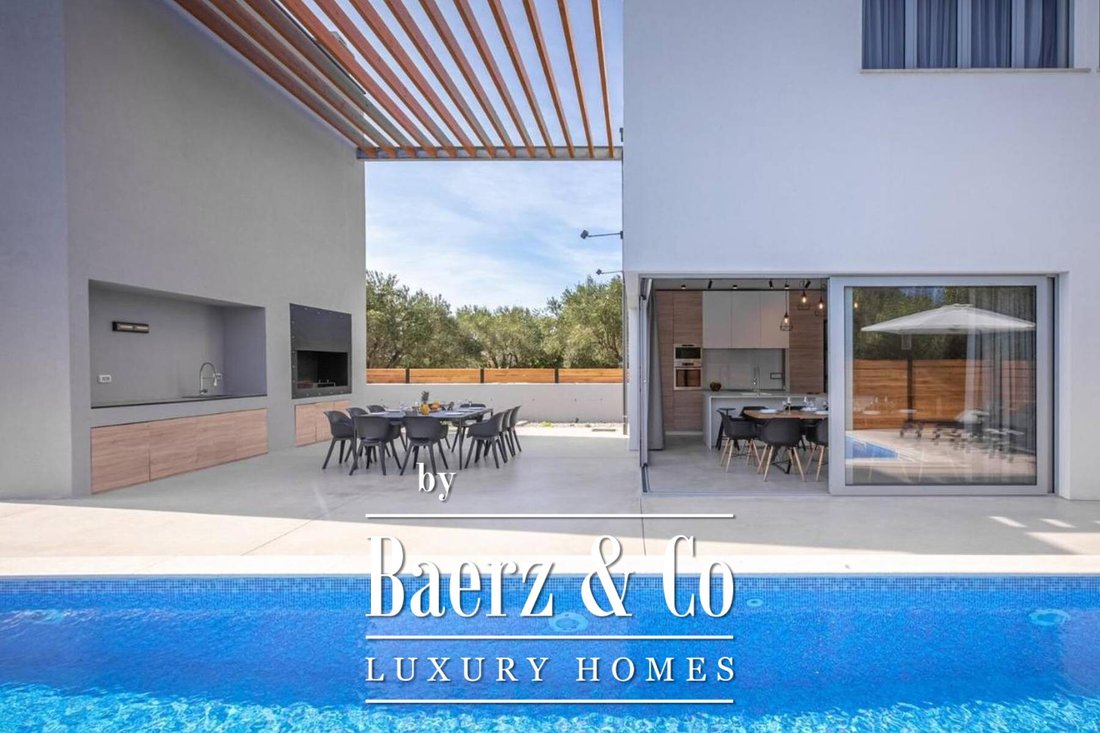 Villa en Sveti Filip i Jakov, Zadar, Croacia 2 - 13352214