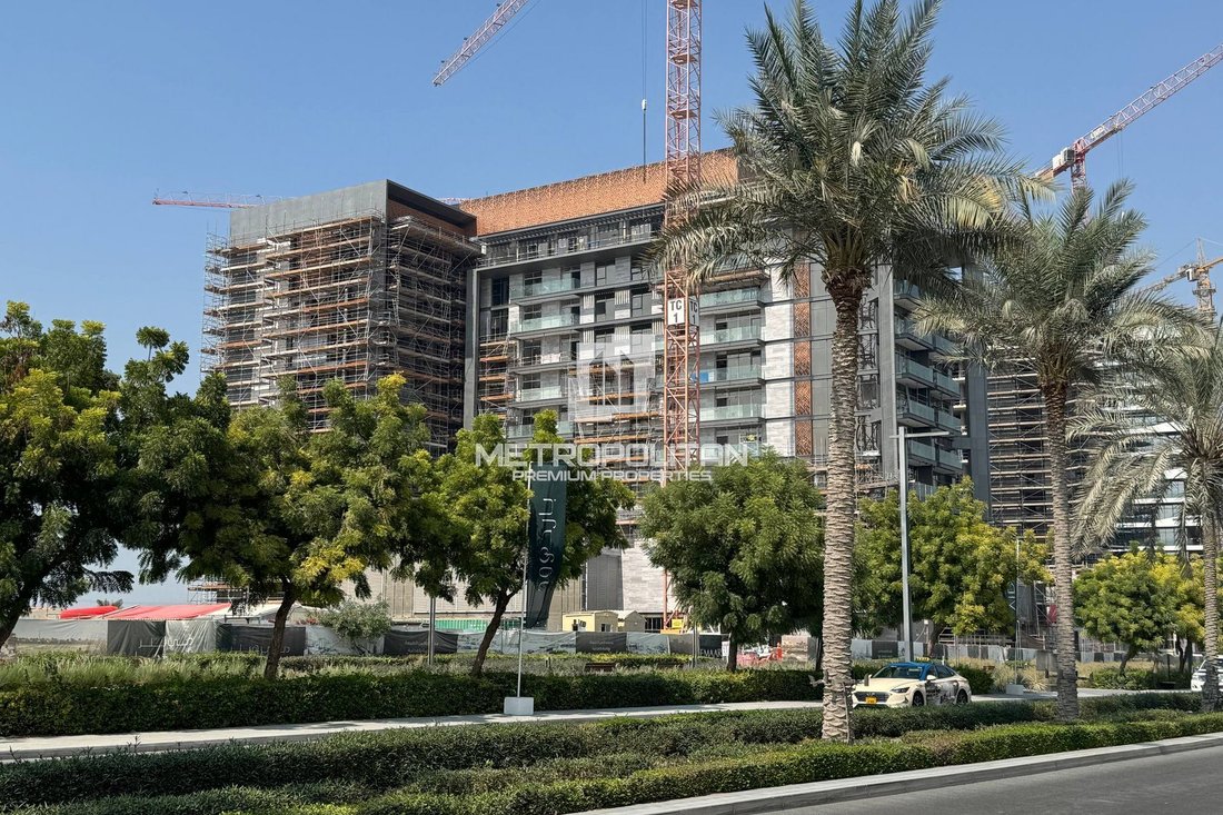 Apartment in Hadaeq Sheikh Mohammed Bin Rashid, Dubai, United Arab Emirates 2 - 16481091