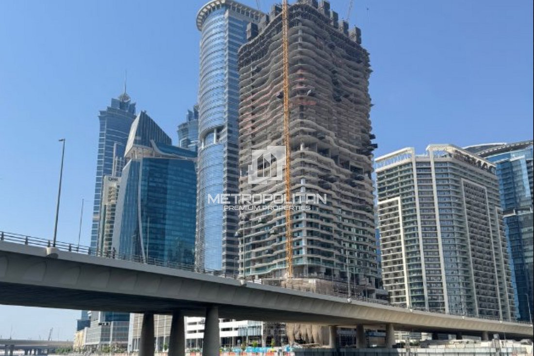 Apartment in Business Bay, Dubai, United Arab Emirates 1 - 15574310